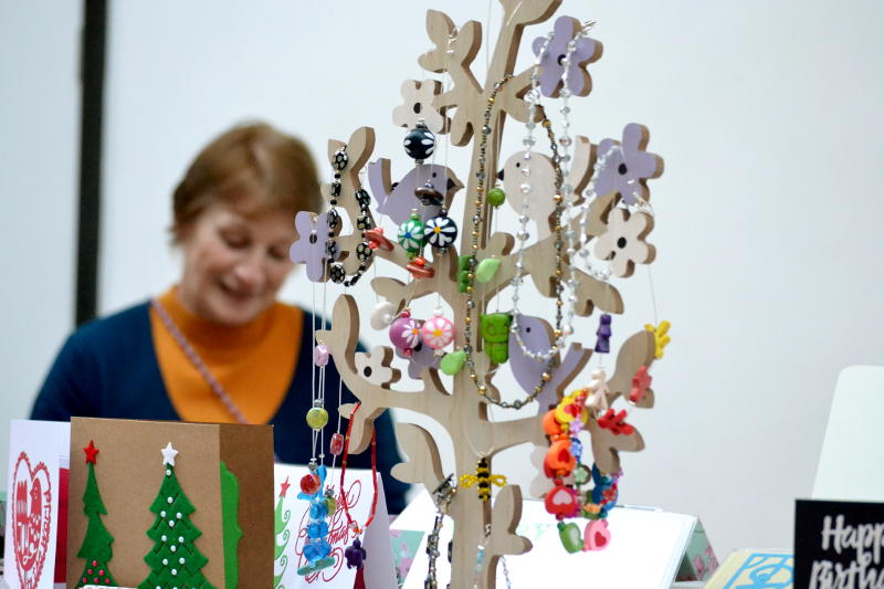 2016_stirchley_market_october_tracey_sue_tree_800