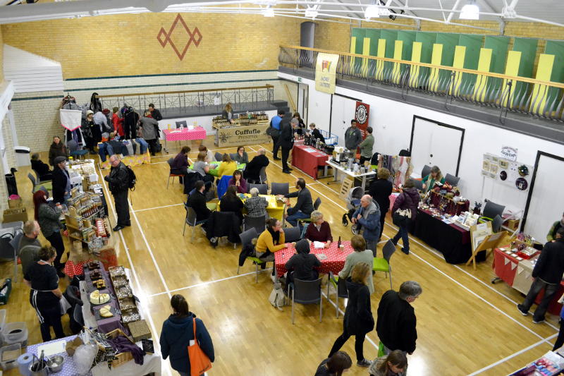 2016_stirchley_market_november_from_balcony_1_800