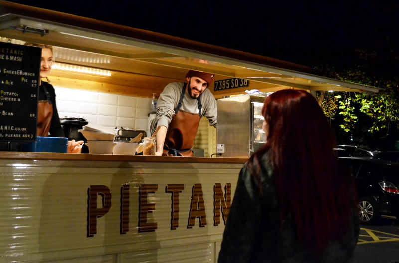 2016_stirchley_market_november_pietanic_1_800