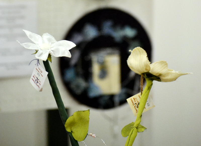 2016_stirchley_market_november_sarah_cage_flowers_800